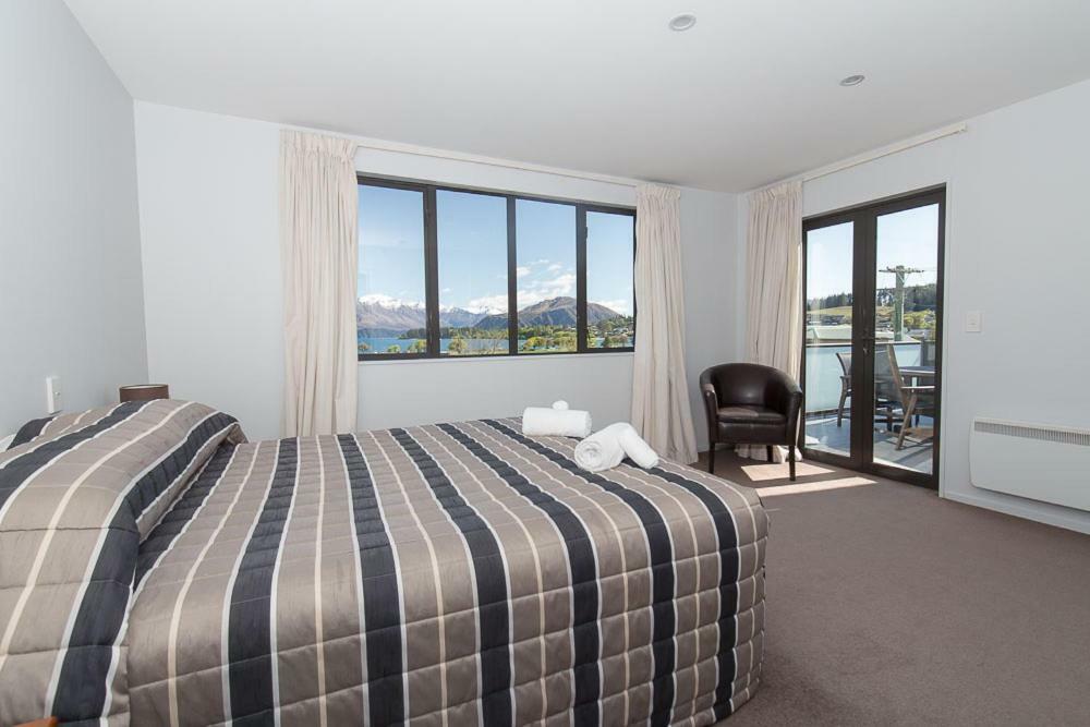 Kylie'S Castle Villa Wanaka Bagian luar foto
